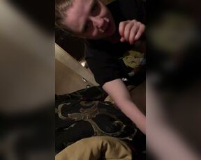 Louisville Kentucky slut sucking me