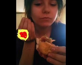 Watch Me Eat A Sloppy BLT