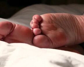 Soft Wrinkly Soles in Bed