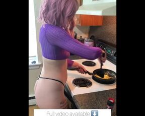 Cum & Enjoy your Breakfast