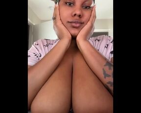 EBONY ASMR TITTY PLAY